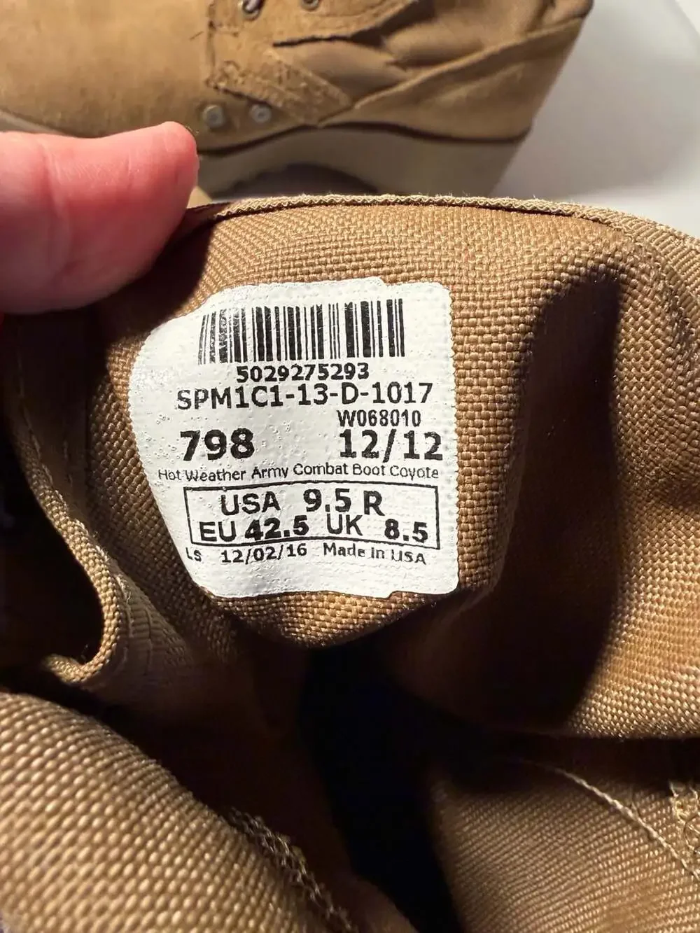 US Army Coyote Hot Weather Military Combat Boots with Vibram Soles